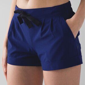 *Lululemon* Spring Break Away Shorts II - Hero Blue - size 4 - FAST SHIP!
